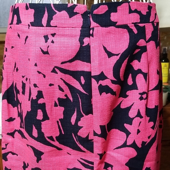 J. Crew Pink and Black Floral Skirt - Picture 4 of 7